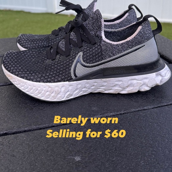 Black Nike React Infinity Run
Flyknit - Picture 5 of 5